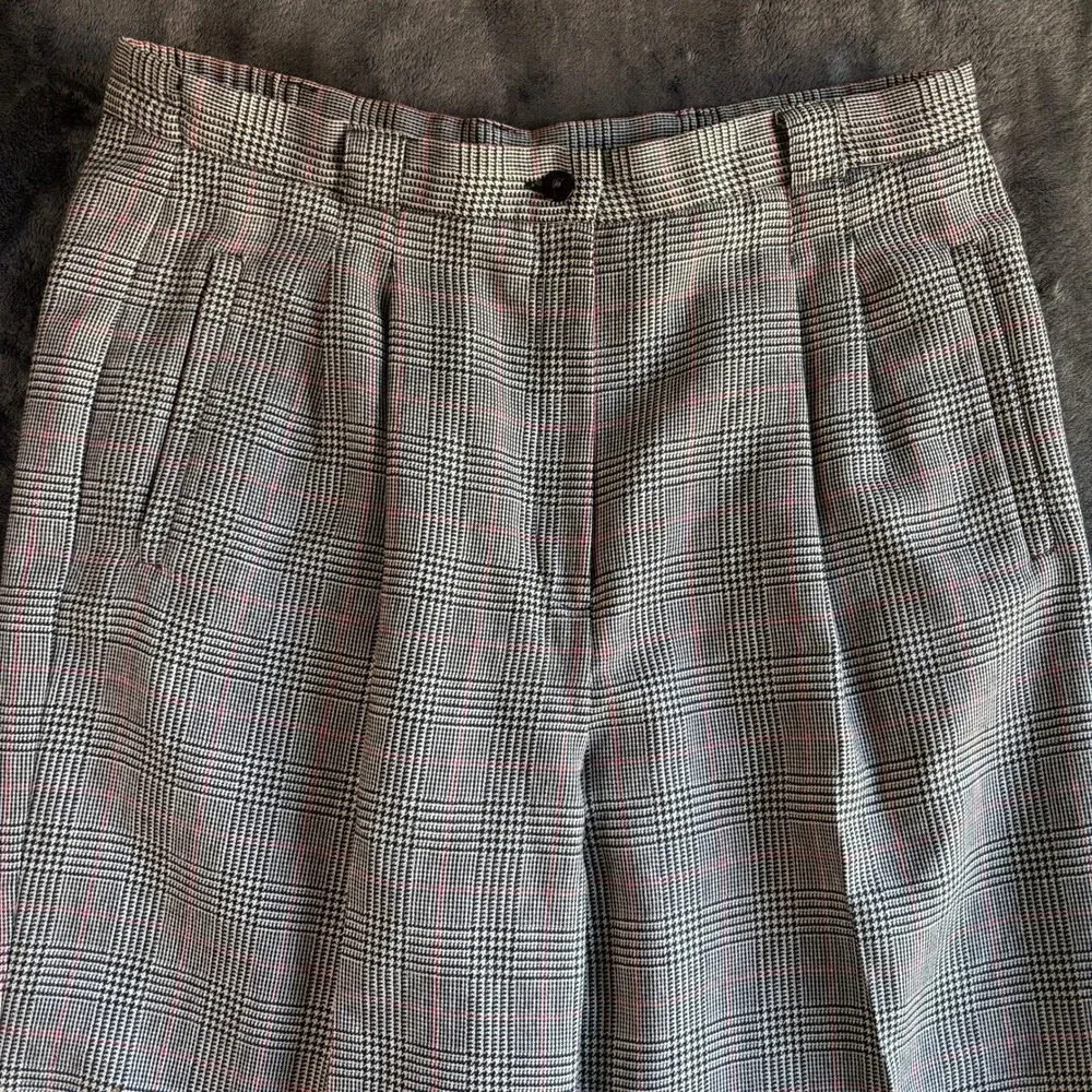 Requirements Wool Plaid Pants Mens Size 10 Pleated Trousers Gray Red